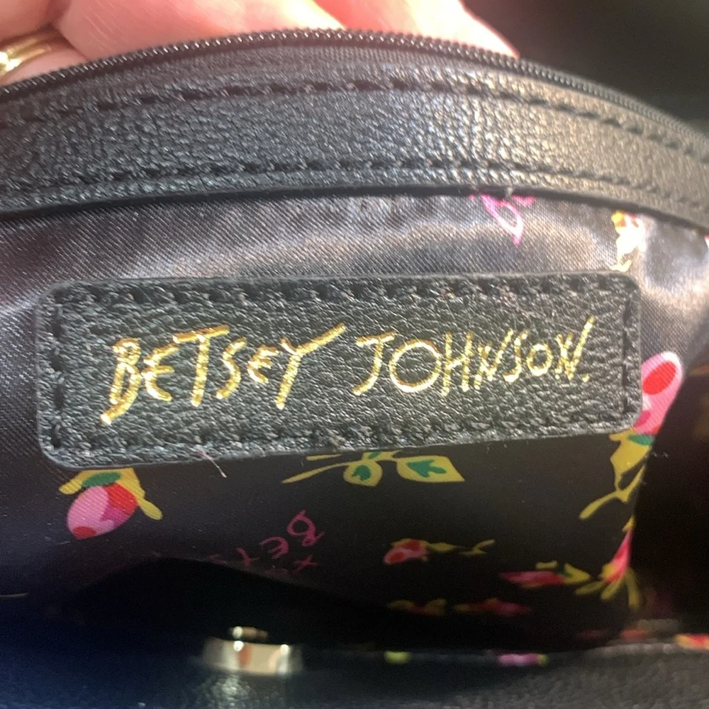 Betsey Johnson black & white with rose print and light blue bow trim - Picture 6 of 10